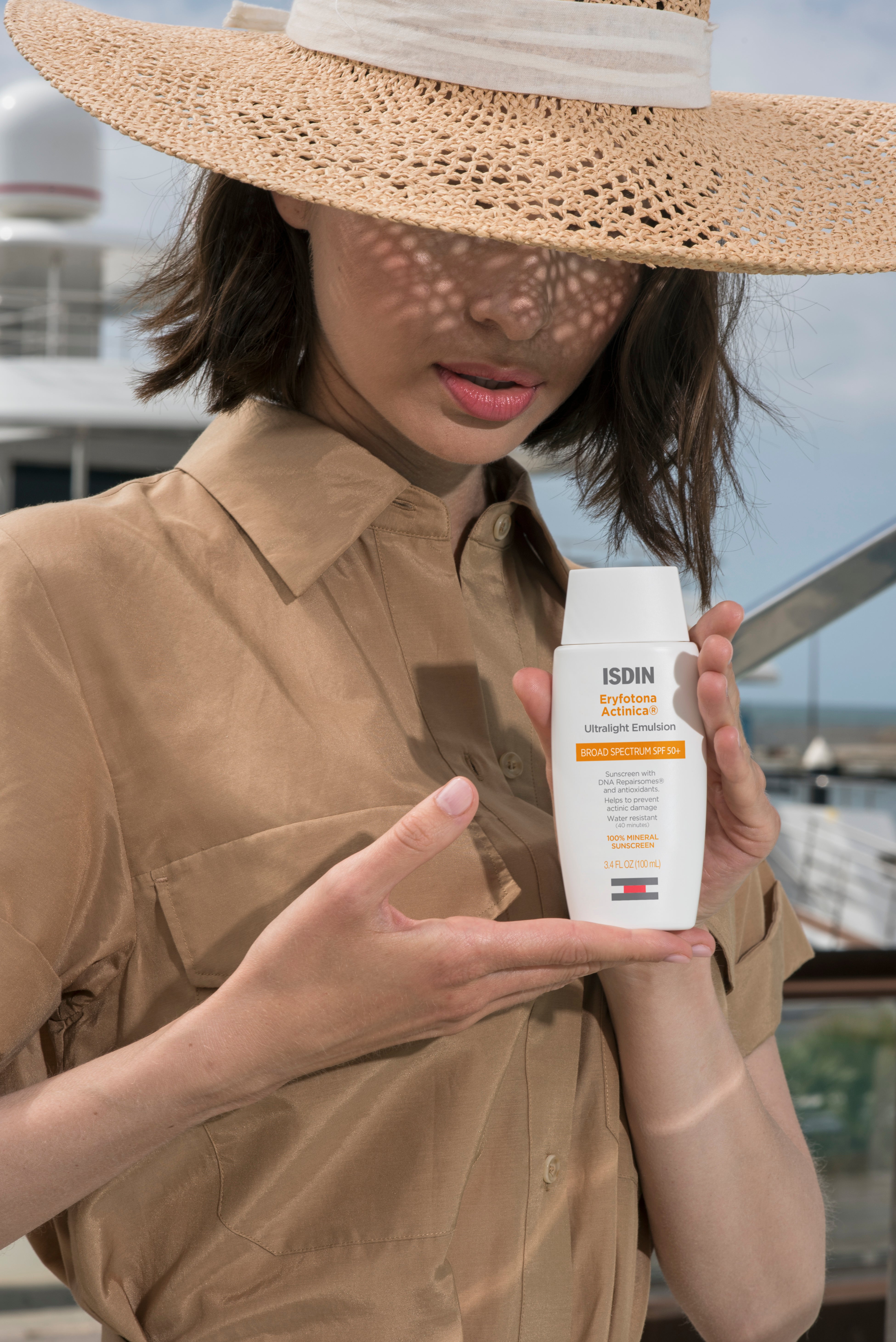 ISDIN Photo Eryfotona Actinica Ultralight Emulsion Broad Spectrum SPF 50+ (3.4 oz)