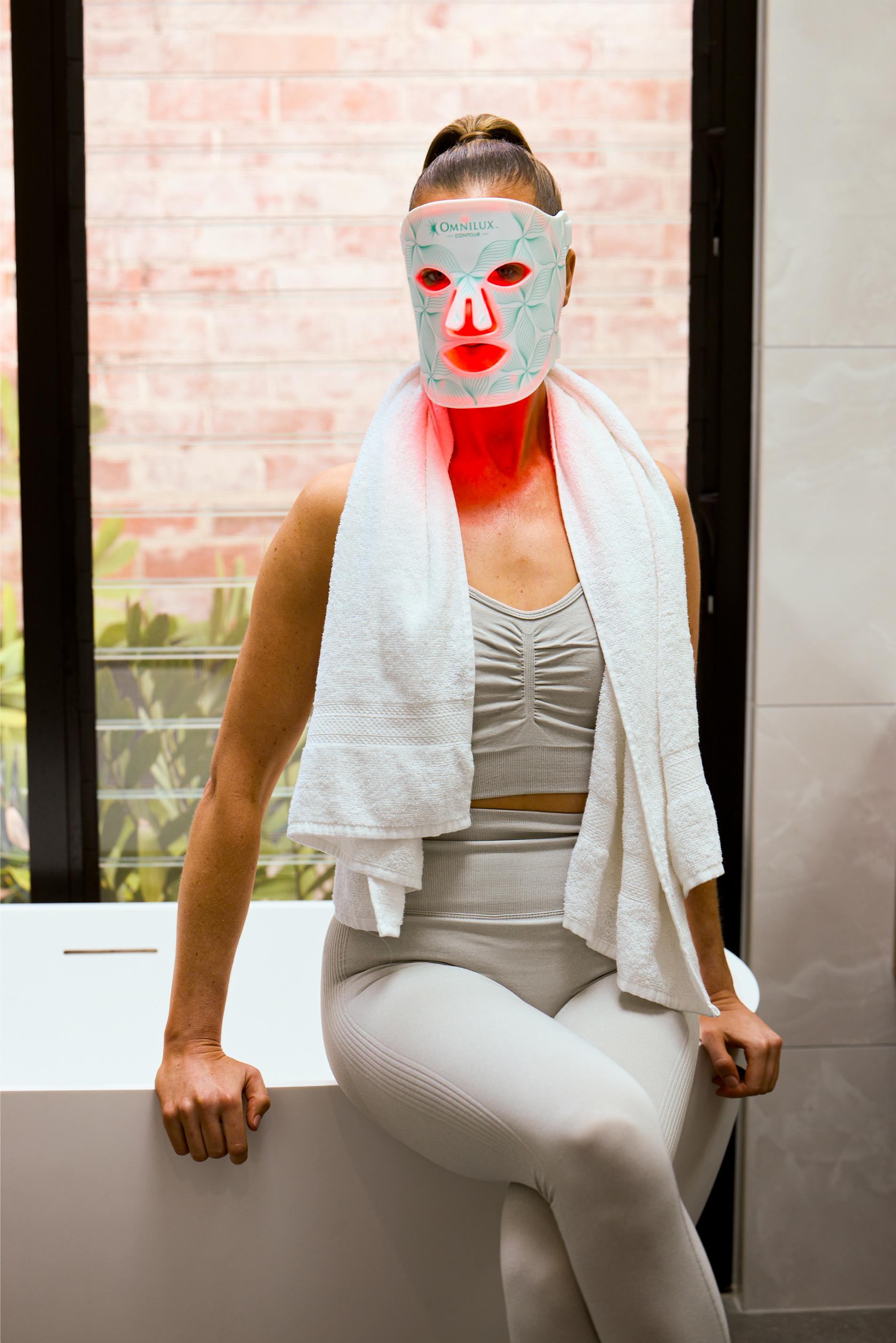 Omnilux Contour Face.